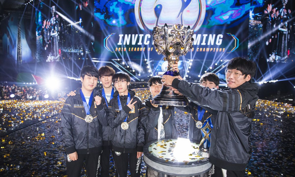 英雄联盟主题曲深度解析：MV画面与歌词呼应、歌词意象解读、电子节拍与情感节奏的完美结合-必威电竞